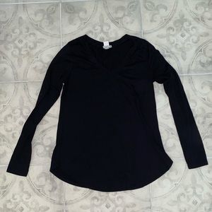Long sleeve V neck